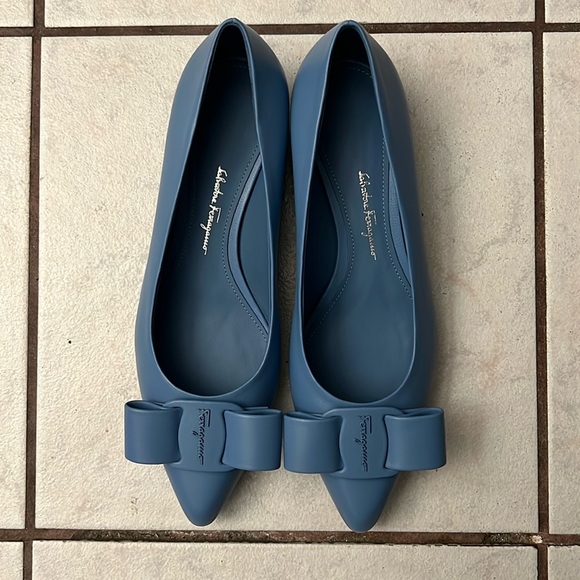 Salvatore Ferragamo flats - Picture 2 of 6